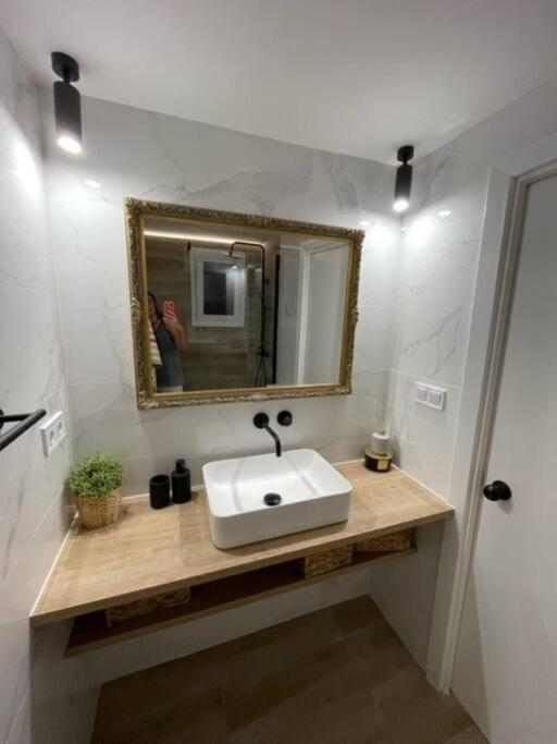 Precioso Apto Miami Primera Linia Playa Cala De Las Sirenas, Con Wifi Y Netflix, Adecuado Para Teletrabajar ميامي بلاتجا المظهر الخارجي الصورة