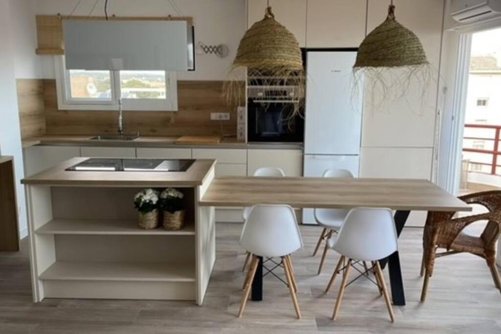 Precioso Apto Miami Primera Linia Playa Cala De Las Sirenas, Con Wifi Y Netflix, Adecuado Para Teletrabajar ميامي بلاتجا المظهر الخارجي الصورة