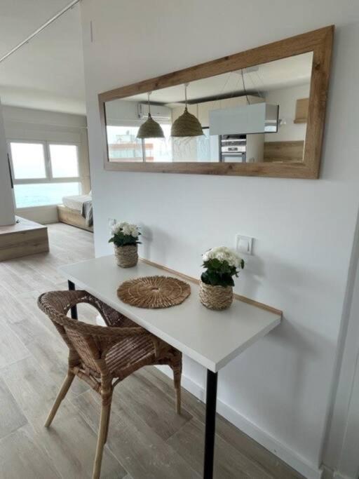 Precioso Apto Miami Primera Linia Playa Cala De Las Sirenas, Con Wifi Y Netflix, Adecuado Para Teletrabajar ميامي بلاتجا المظهر الخارجي الصورة