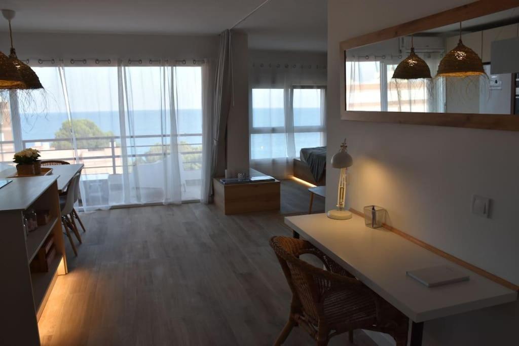 Precioso Apto Miami Primera Linia Playa Cala De Las Sirenas, Con Wifi Y Netflix, Adecuado Para Teletrabajar ميامي بلاتجا المظهر الخارجي الصورة